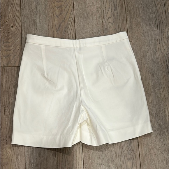 Boston Proper Women’s Cream Tailored Shorts Zip On Side Neutral Basic Size 4 - Picture 6 of 7